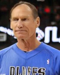 NBA休赛期风云再起，锡伯杜留队，独行侠补强计划曝光